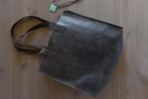 KIKO LEATHER Raw Edge Tote - SwagglyLife Home & Fashion