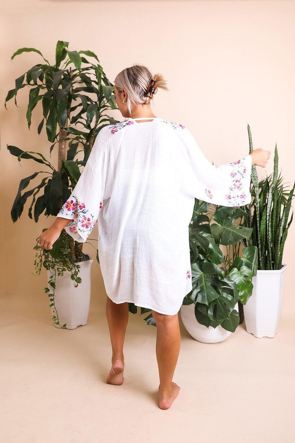 Lightweight Anemone Embroidered Kimono - SwagglyLife Home & Fashion