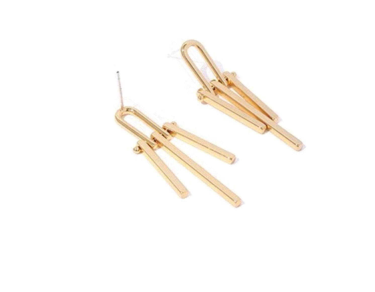 SOCALI 18K Gold Line Tassel Earring - SwagglyLife Home & Fashion