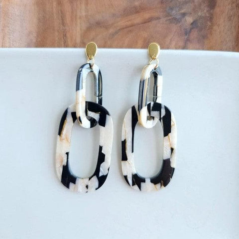 Spiffy & Splendid Chrissy - Onyx and Pearl earrings - SwagglyLife Home & Fashion