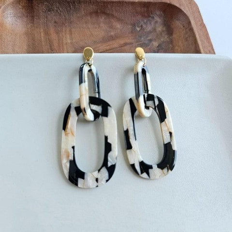 Spiffy & Splendid Chrissy - Onyx and Pearl earrings - SwagglyLife Home & Fashion