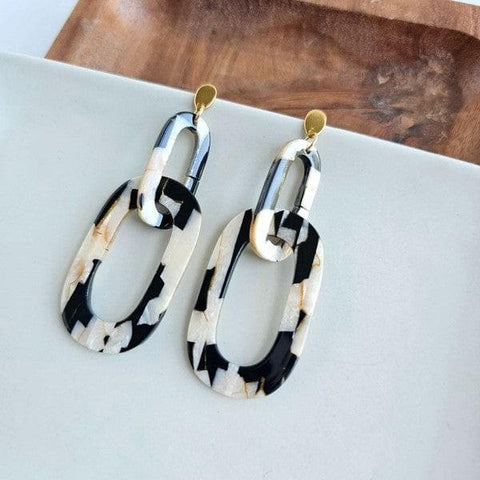 Spiffy & Splendid Chrissy - Onyx and Pearl earrings - SwagglyLife Home & Fashion