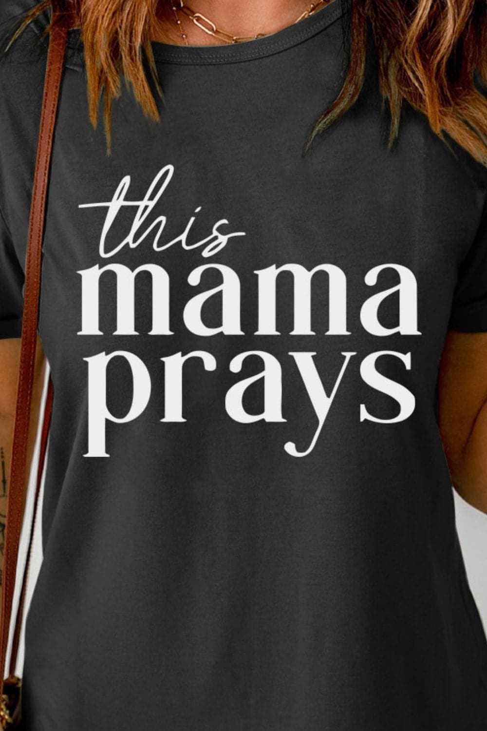 THIS MAMA PRAYS Graphic Tee - SwagglyLife Home & Fashion