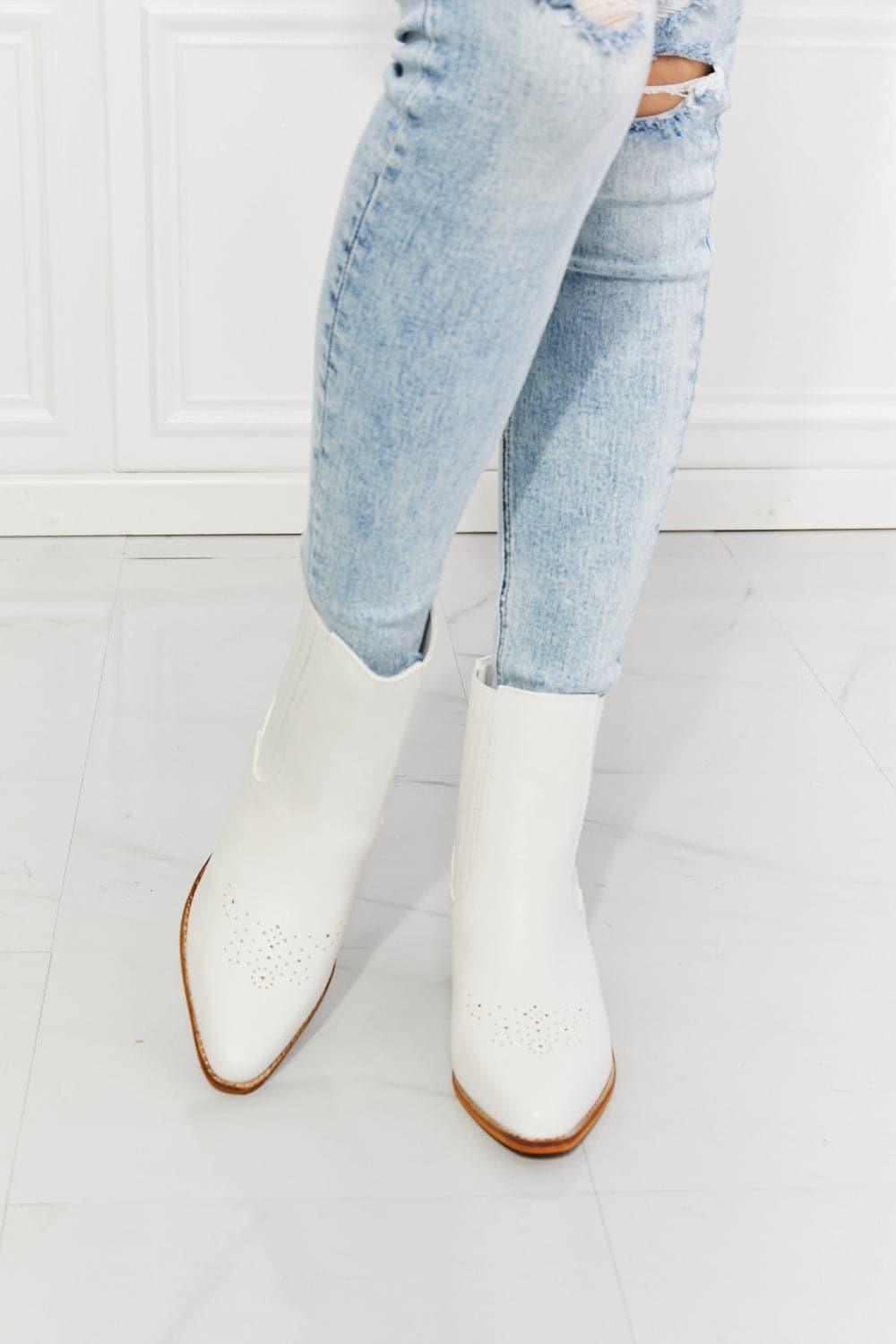 MMShoes Love the Journey Stacked Heel Chelsea Boot in White - SwagglyLife Home & Fashion
