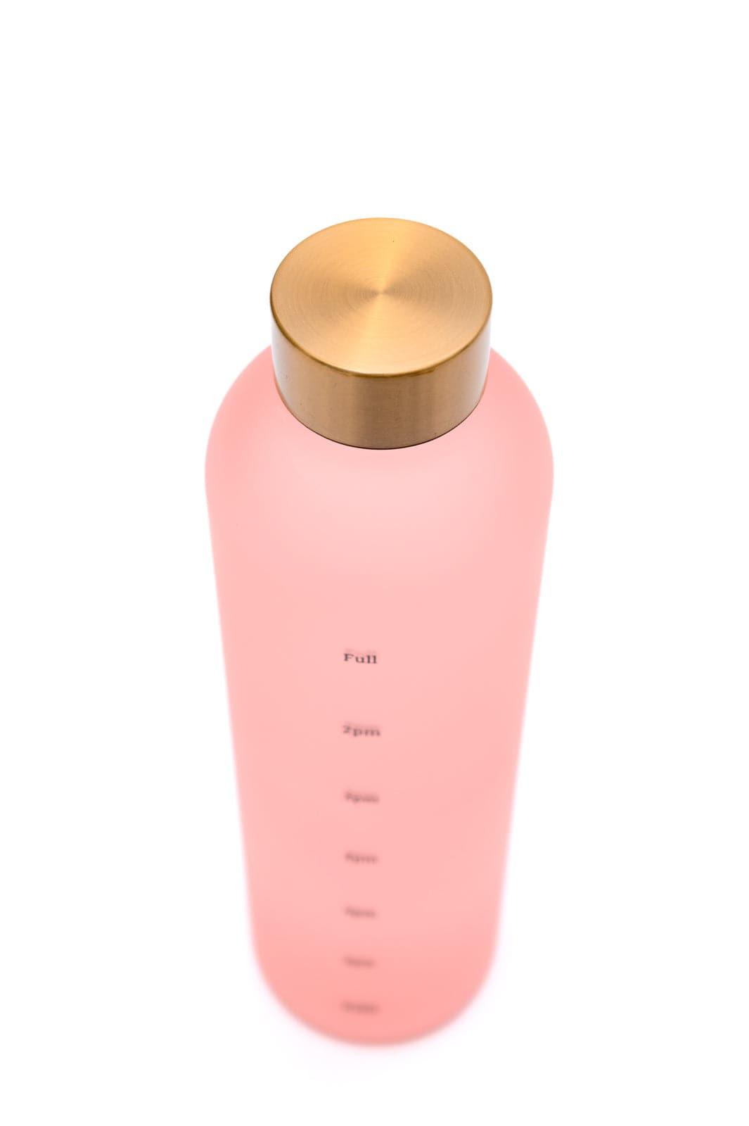 Sippin' Pretty 32 oz Translucent Water Bottle in Pink & Gold - SwagglyLife Home & Fashion